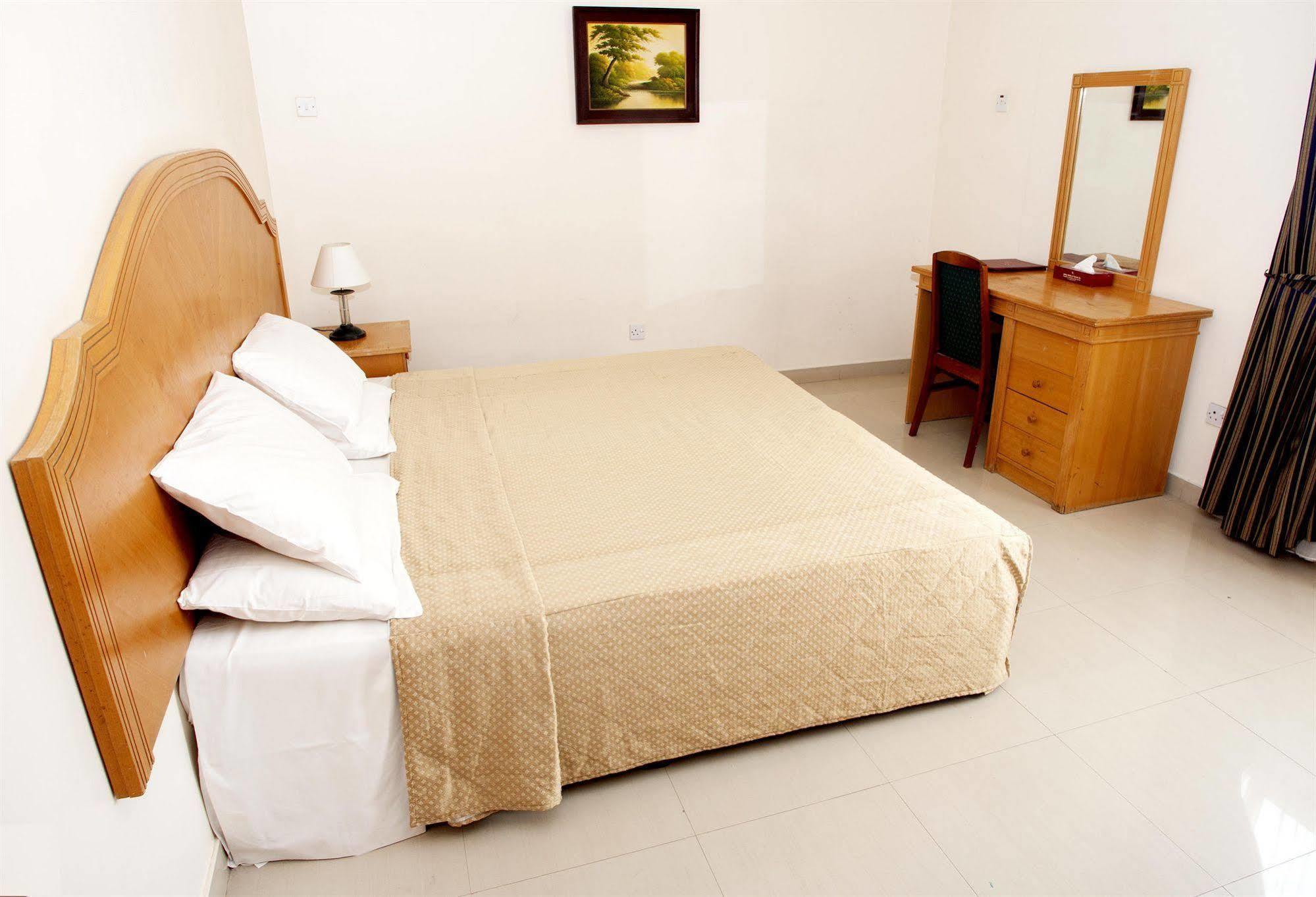 Nuzha Hotel Apartments Muscat Exterior photo